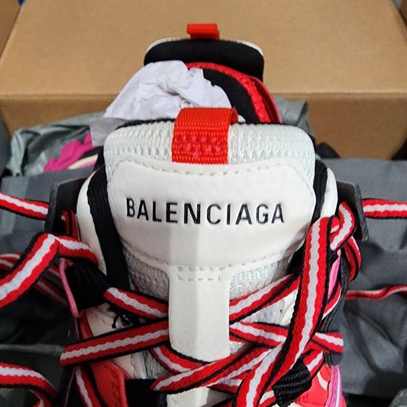 Balenciaga NIB - Picture 1 of 6